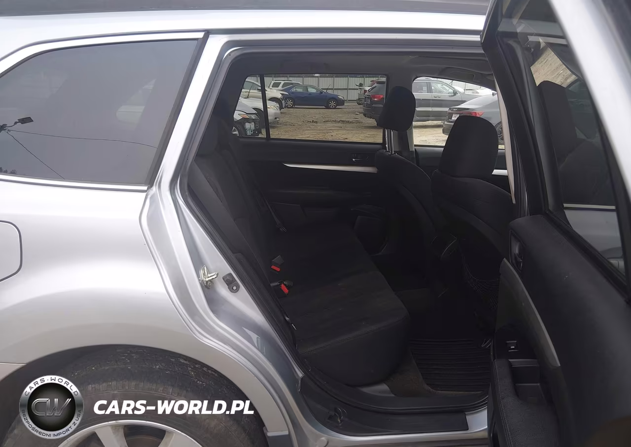 2013 Subaru Outback 2.5I Premium VIN:4S4BRCGC1D3252551 - 8