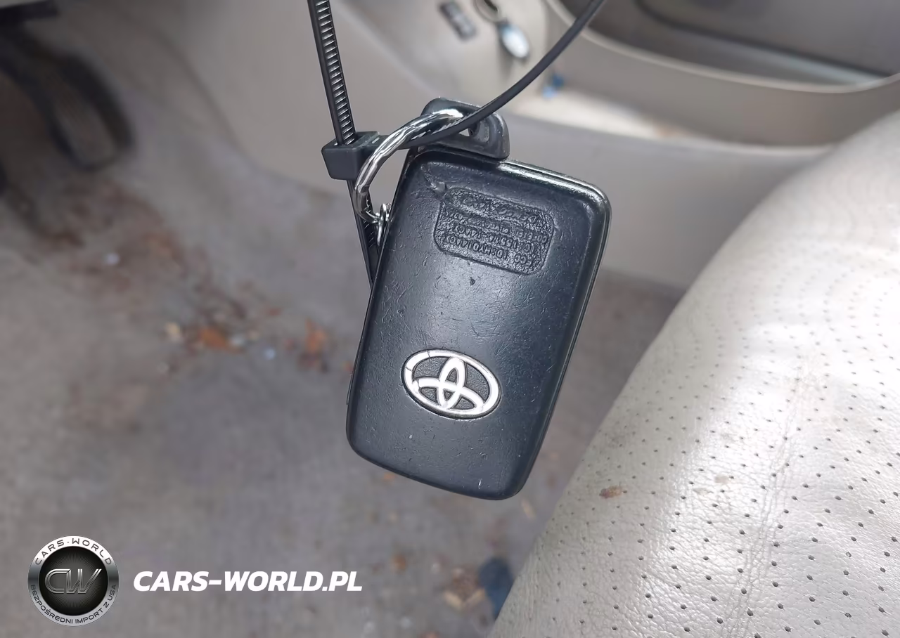 2010 Toyota Prius Iv VIN:JTDKN3DU8A1167808 - 11