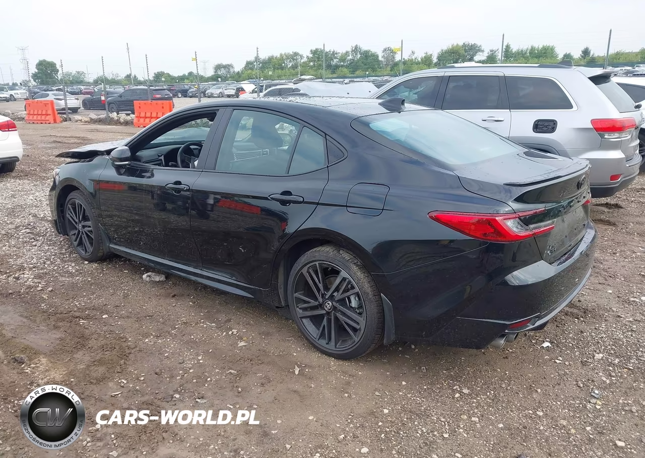 2026 Toyota Camry Xse VIN:4T1DBADK9TU038462 - 3
