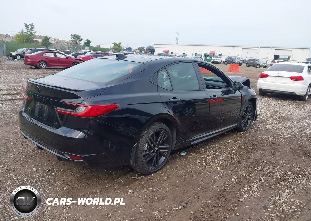 2026 Toyota Camry Xse VIN:4T1DBADK9TU038462 - 4