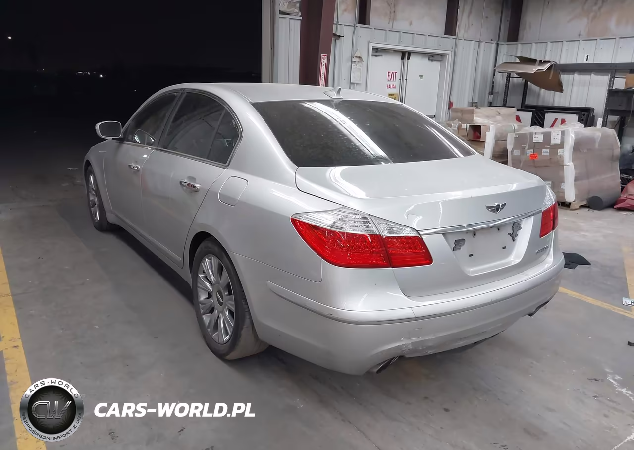 2011 Hyundai Genesis 3.8 VIN:KMHGC4DE2BU117685 - 3