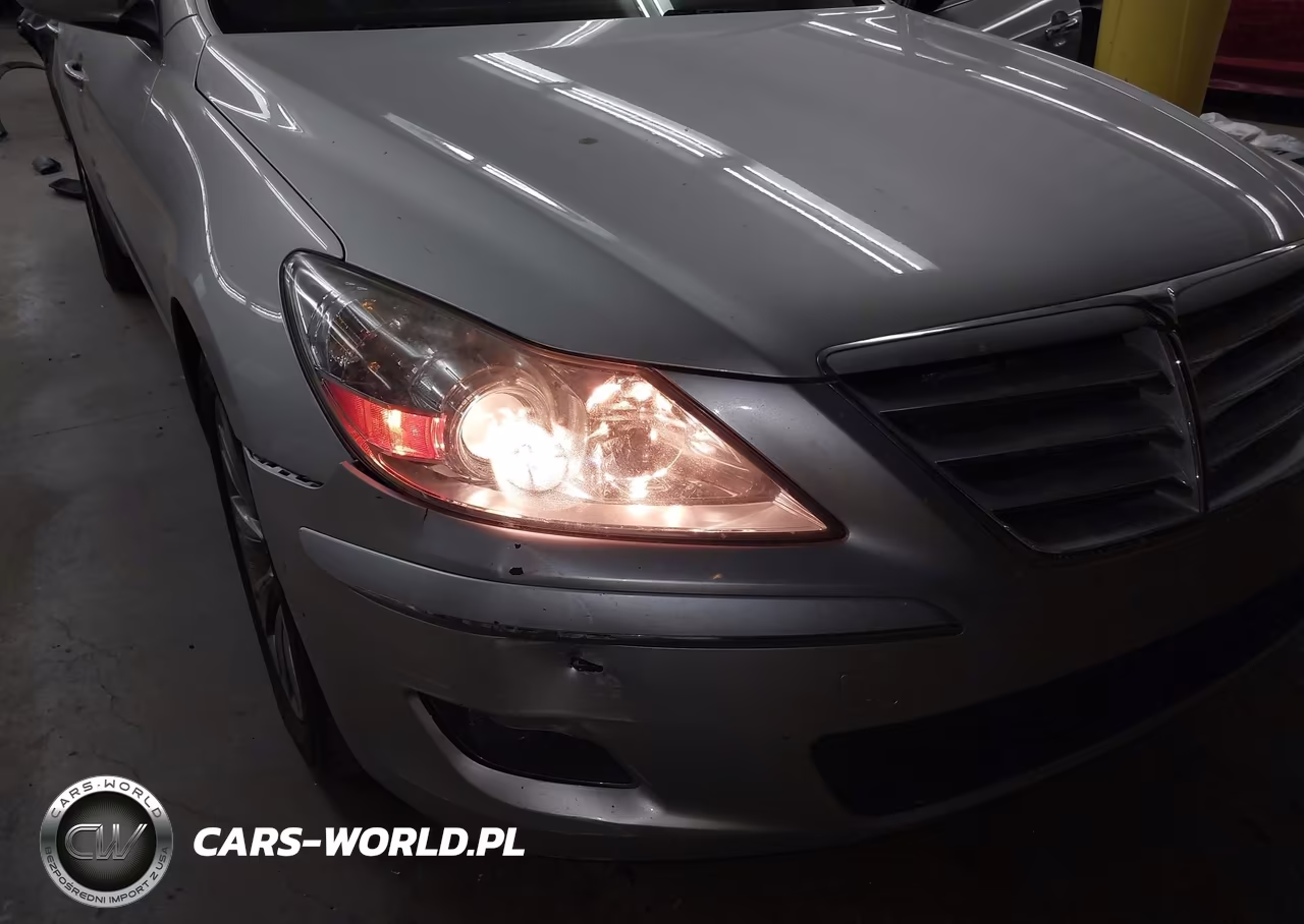 2011 Hyundai Genesis 3.8 VIN:KMHGC4DE2BU117685 - 6