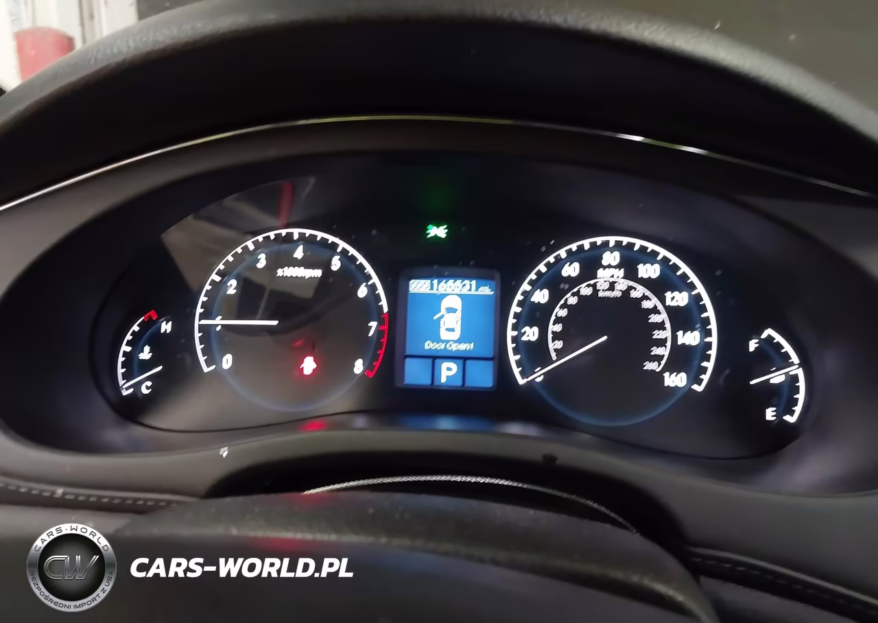 2011 Hyundai Genesis 3.8 VIN:KMHGC4DE2BU117685 - 7