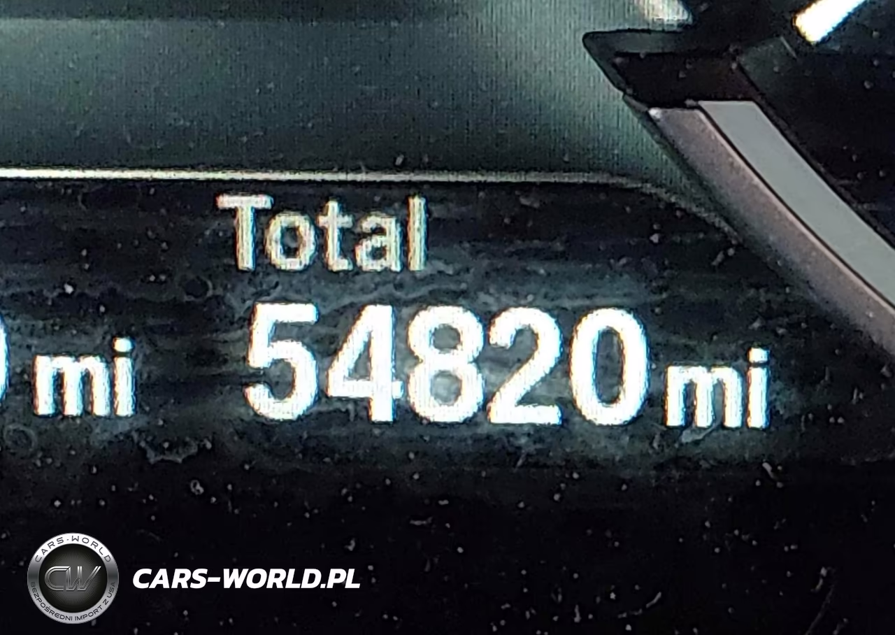 2018 BMW X6 VIN:5UXKU6C53J0Z66608 - 16