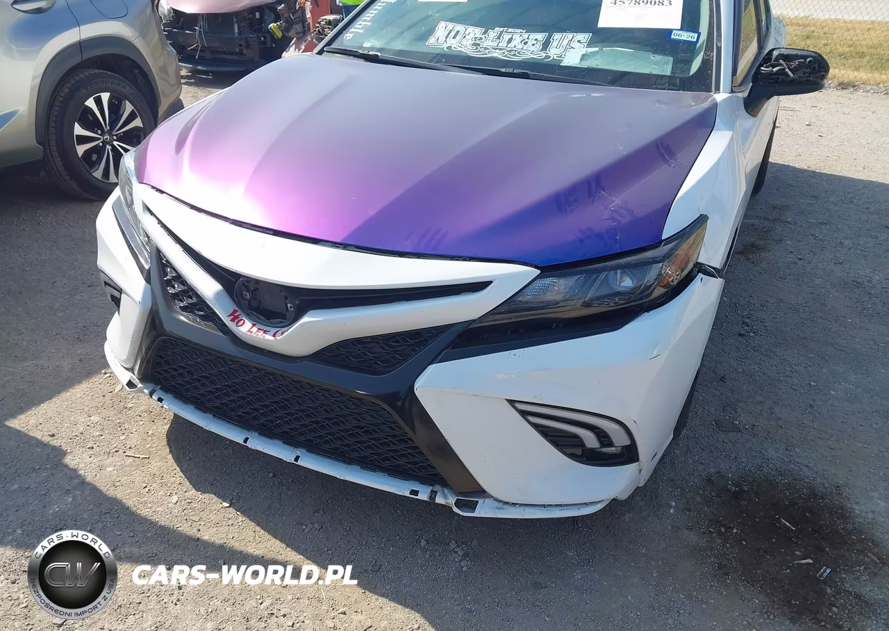 2020 Toyota Camry Se VIN:4T1G11AK6LU935081 - 17