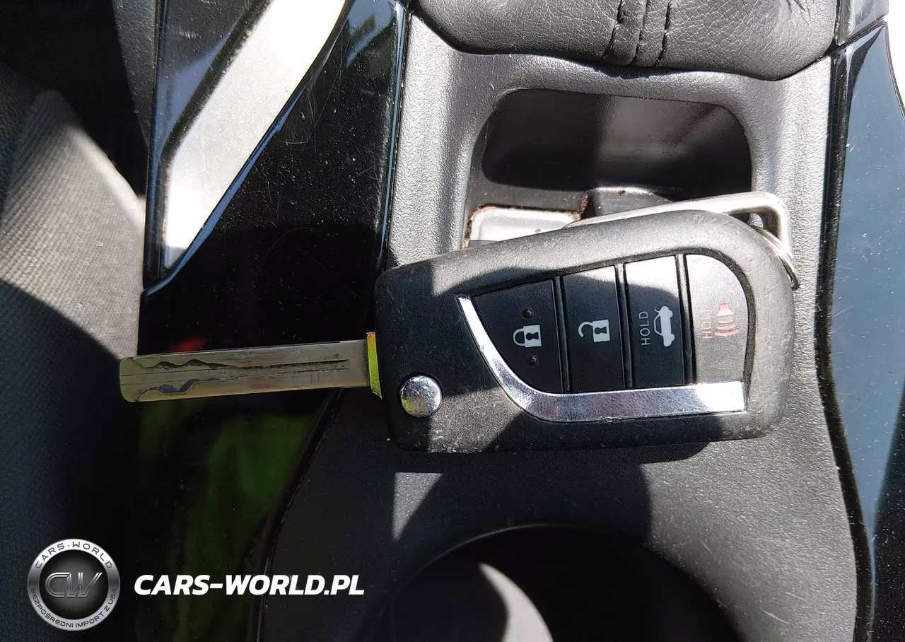 2020 Toyota Corolla Le VIN:JTDEPRAE2LJ033743 - 11