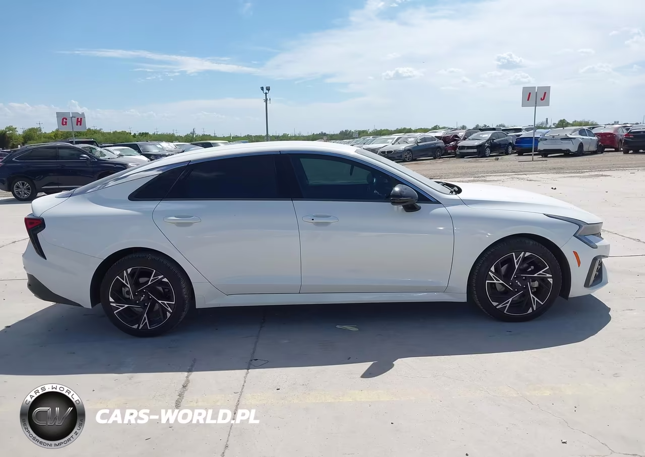 2025 Kia K5 Gt-Line VIN:KNAG64J74S5337743 - 13