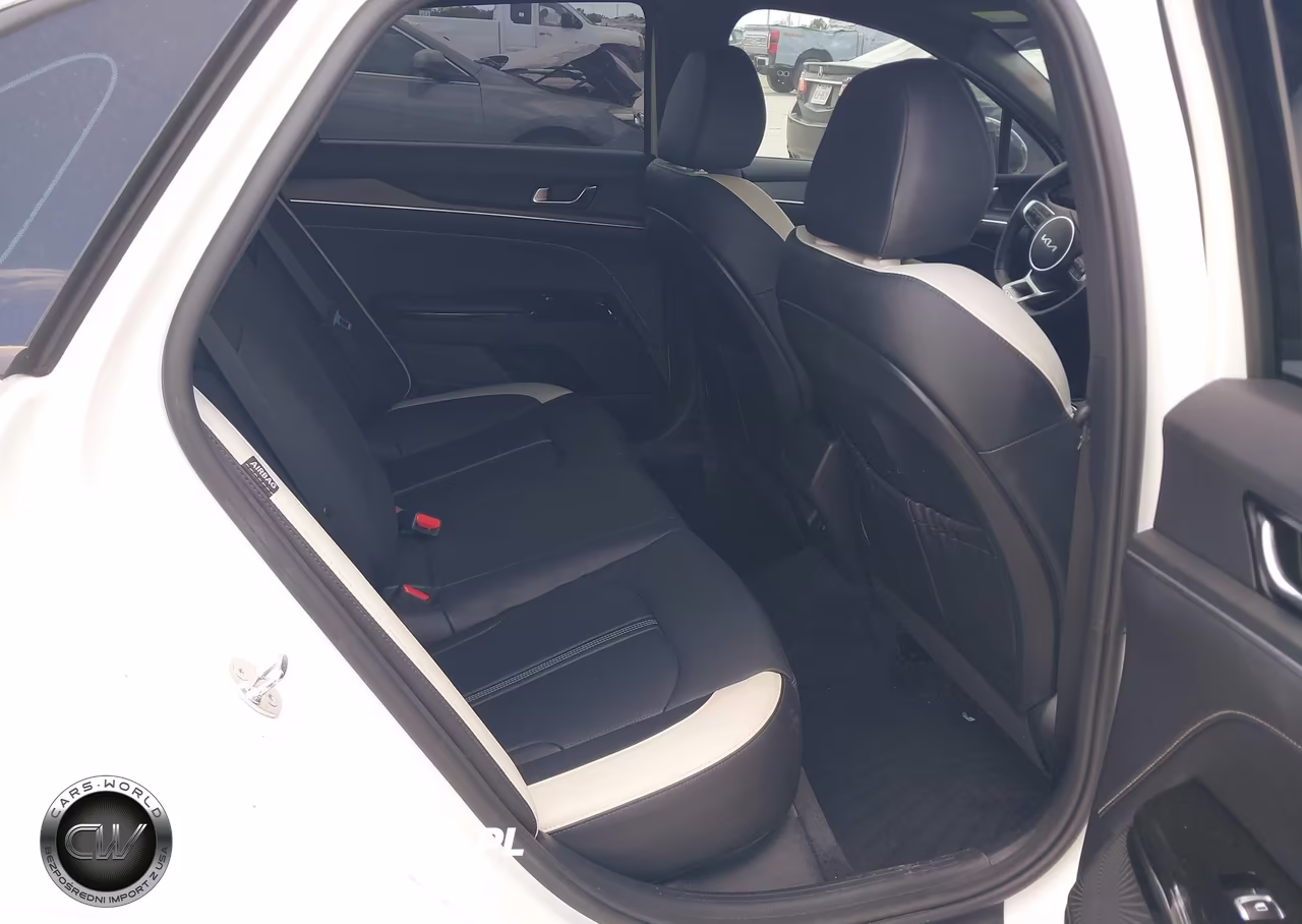 2025 Kia K5 Gt-Line VIN:KNAG64J74S5337743 - 8