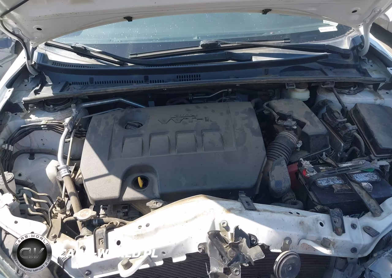 2019 Toyota Corolla Le VIN:5YFBURHEXKP875032 - 10