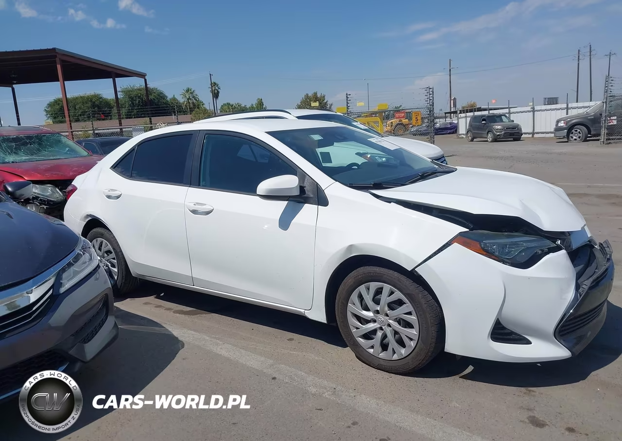 2019 Toyota Corolla Le VIN:5YFBURHEXKP875032 - 13