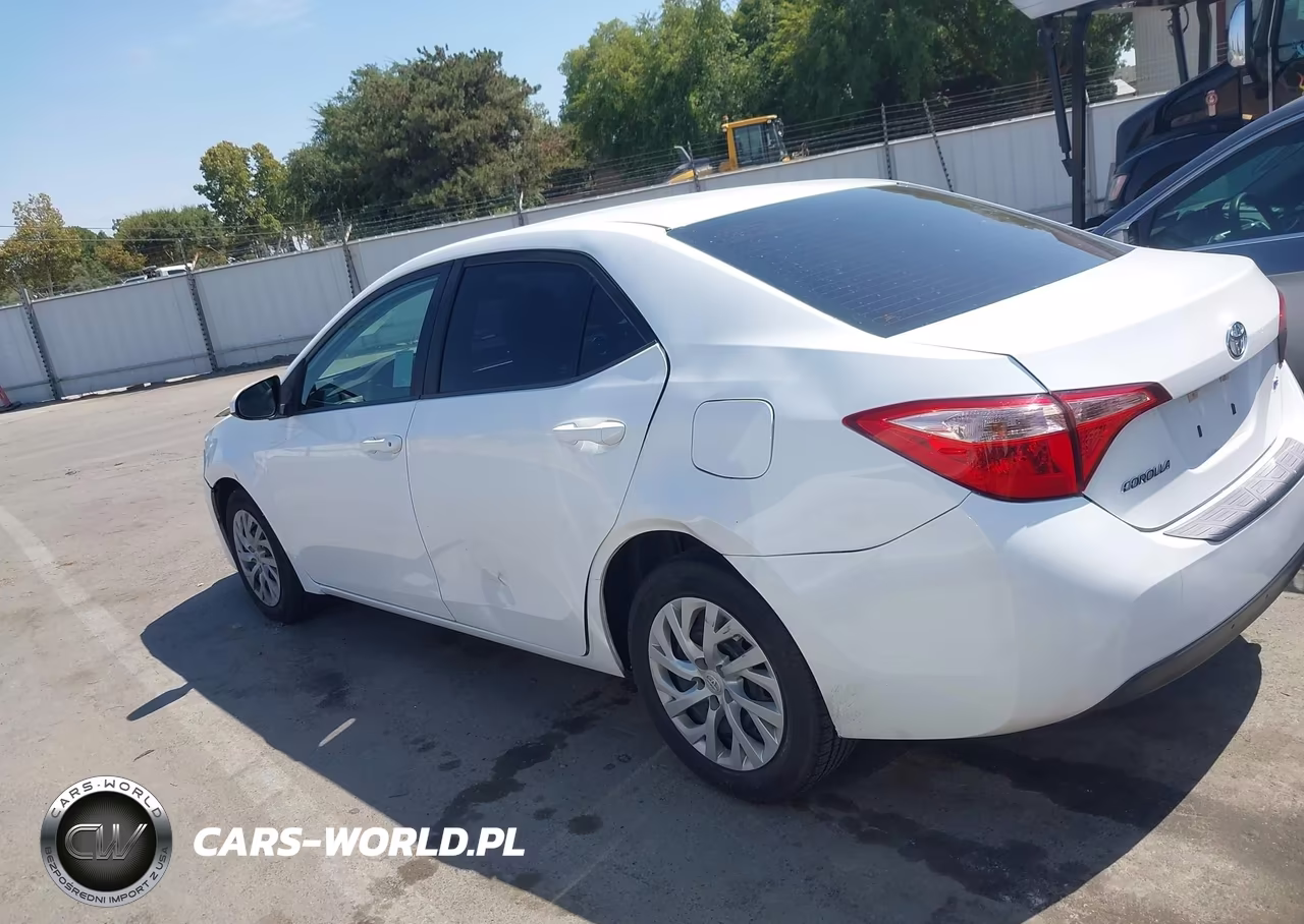 2019 Toyota Corolla Le VIN:5YFBURHEXKP875032 - 14