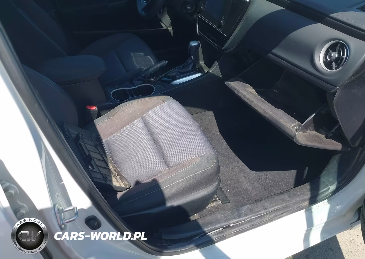 2019 Toyota Corolla Le VIN:5YFBURHEXKP875032 - 5