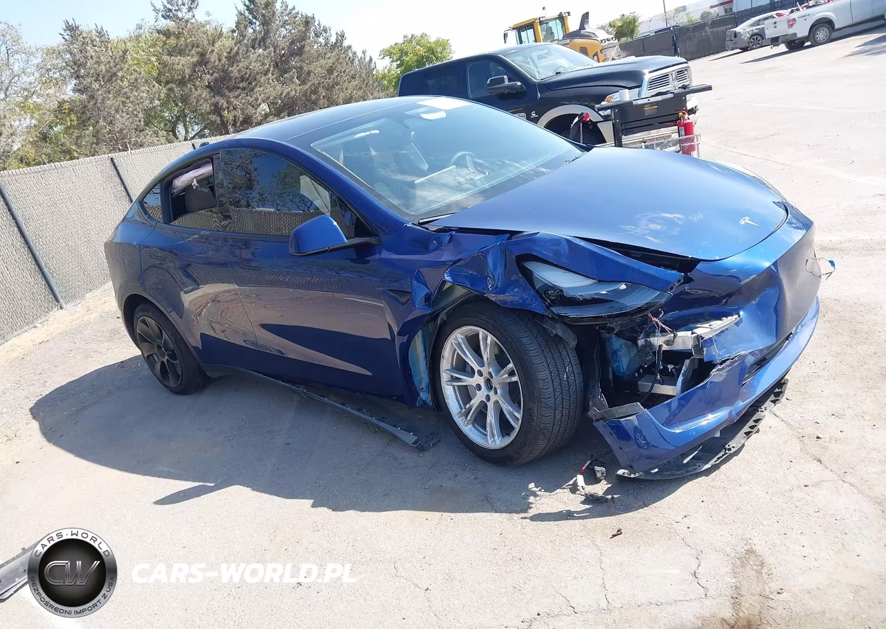 2024 Tesla Model Y Long Range Dual Motor All-Wheel Drive – zdjęcie 1 z 17