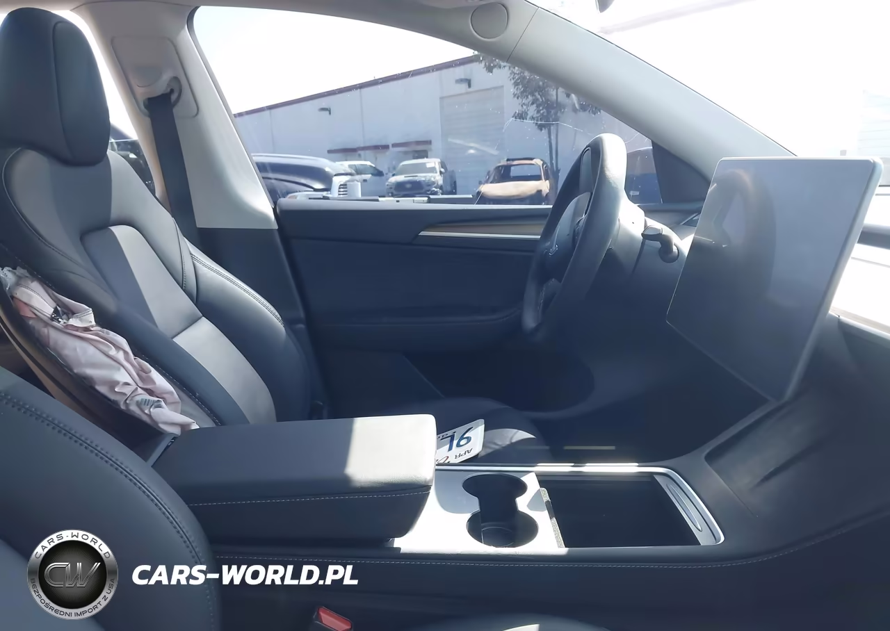 2024 Tesla Model Y Long Range Dual Motor All-Wheel Drive VIN:7SAYGDEE7RF031306 - 5