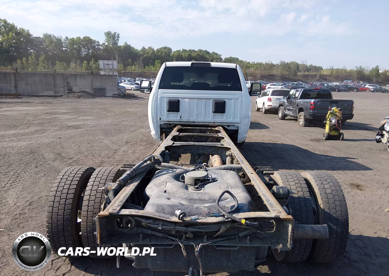 2023 Ram 5500 Chassis Tradesman-Slt VIN:3C7WRMDJ0PG513803 - 8