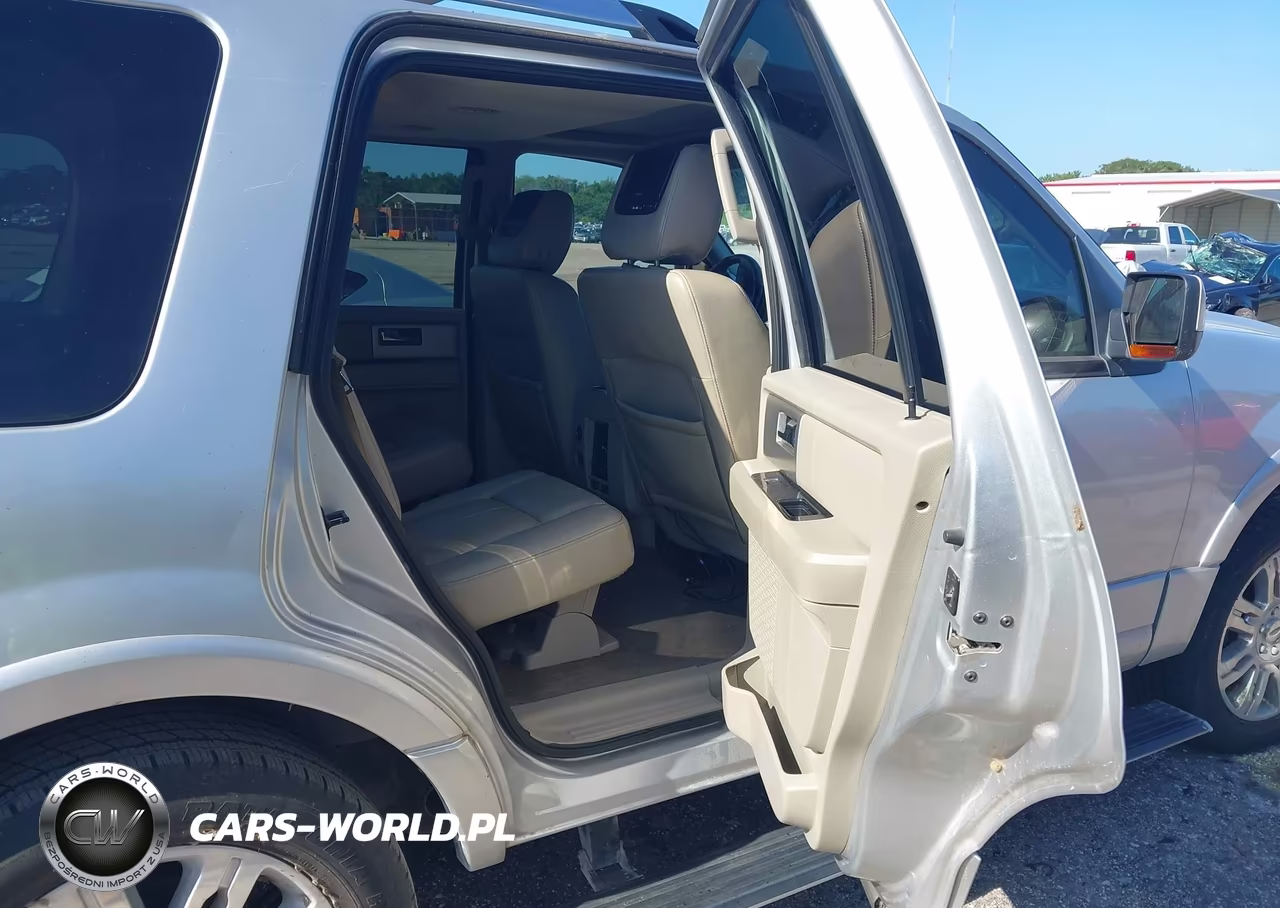 2011 Ford Expedition Limited VIN:1FMJU2A54BEF12022 - 8