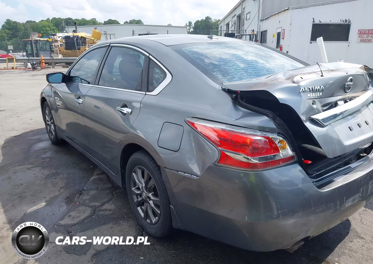2015 Nissan Altima 2.5 S VIN:1N4AL3AP2FC466423 - 3