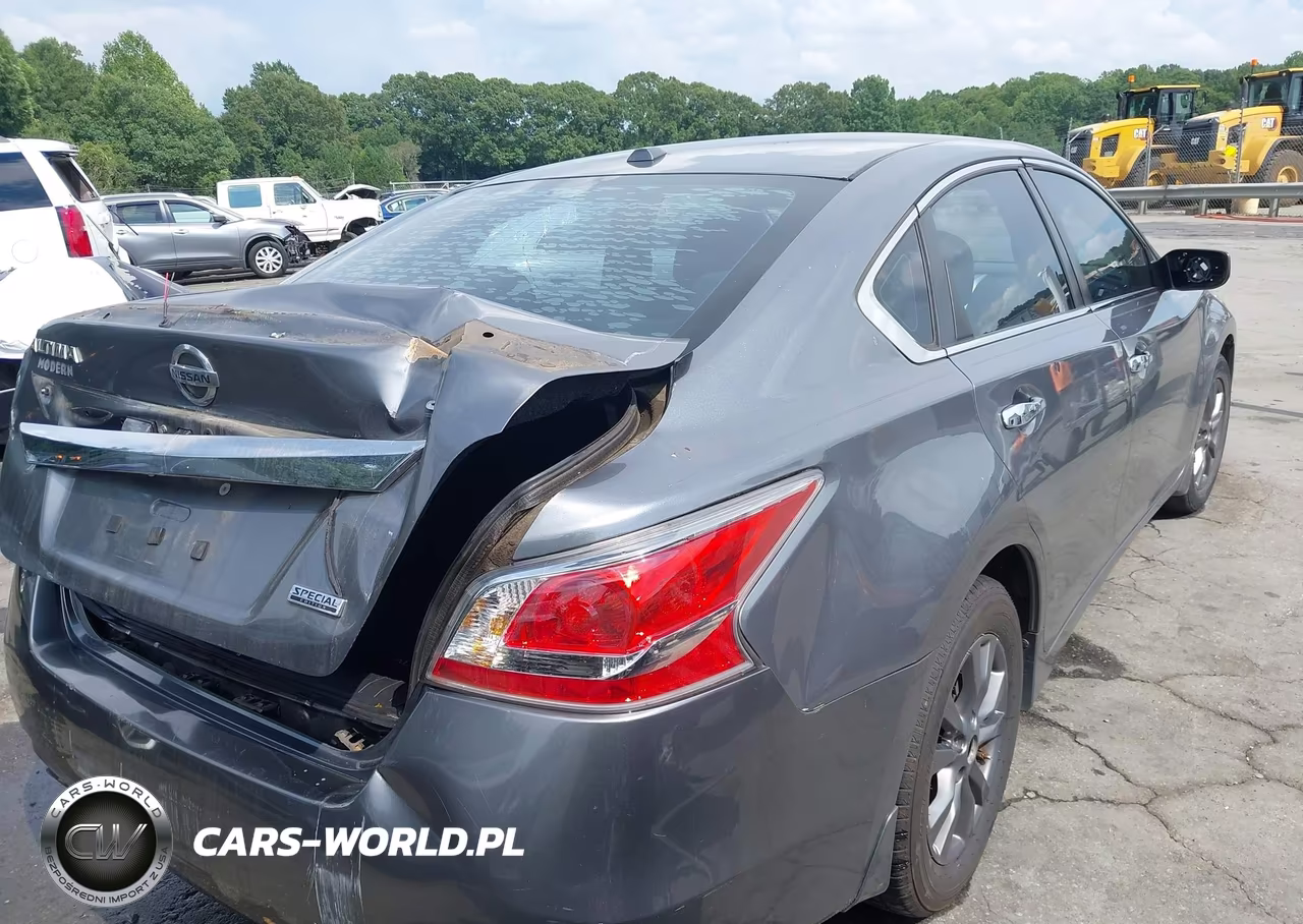 2015 Nissan Altima 2.5 S VIN:1N4AL3AP2FC466423 - 4