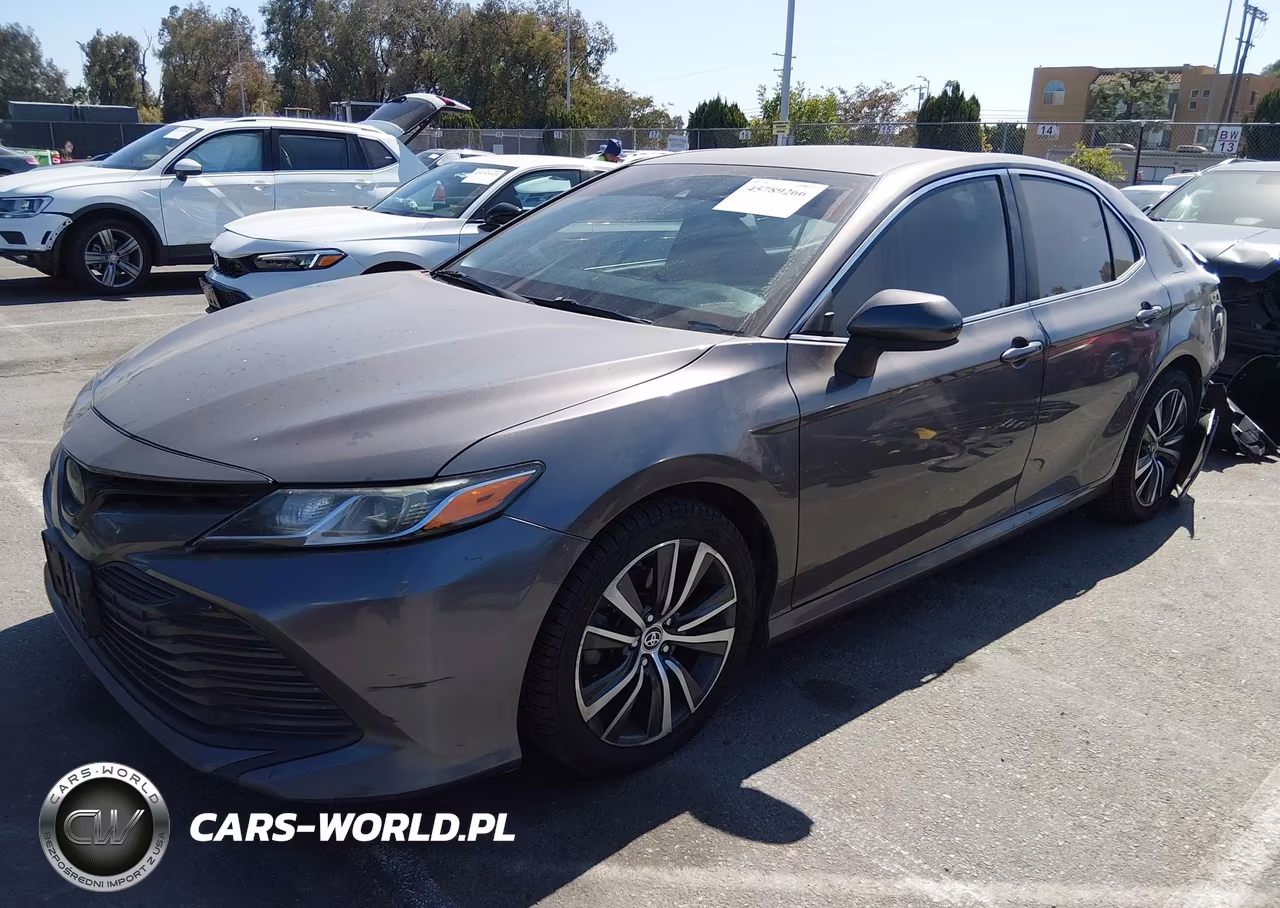 2019 Toyota Camry Le VIN:4T1B11HK8KU200715 - 2