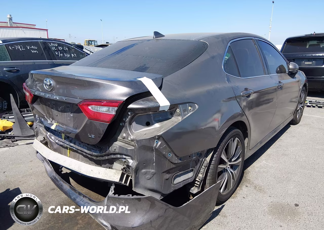 2019 Toyota Camry Le VIN:4T1B11HK8KU200715 - 4