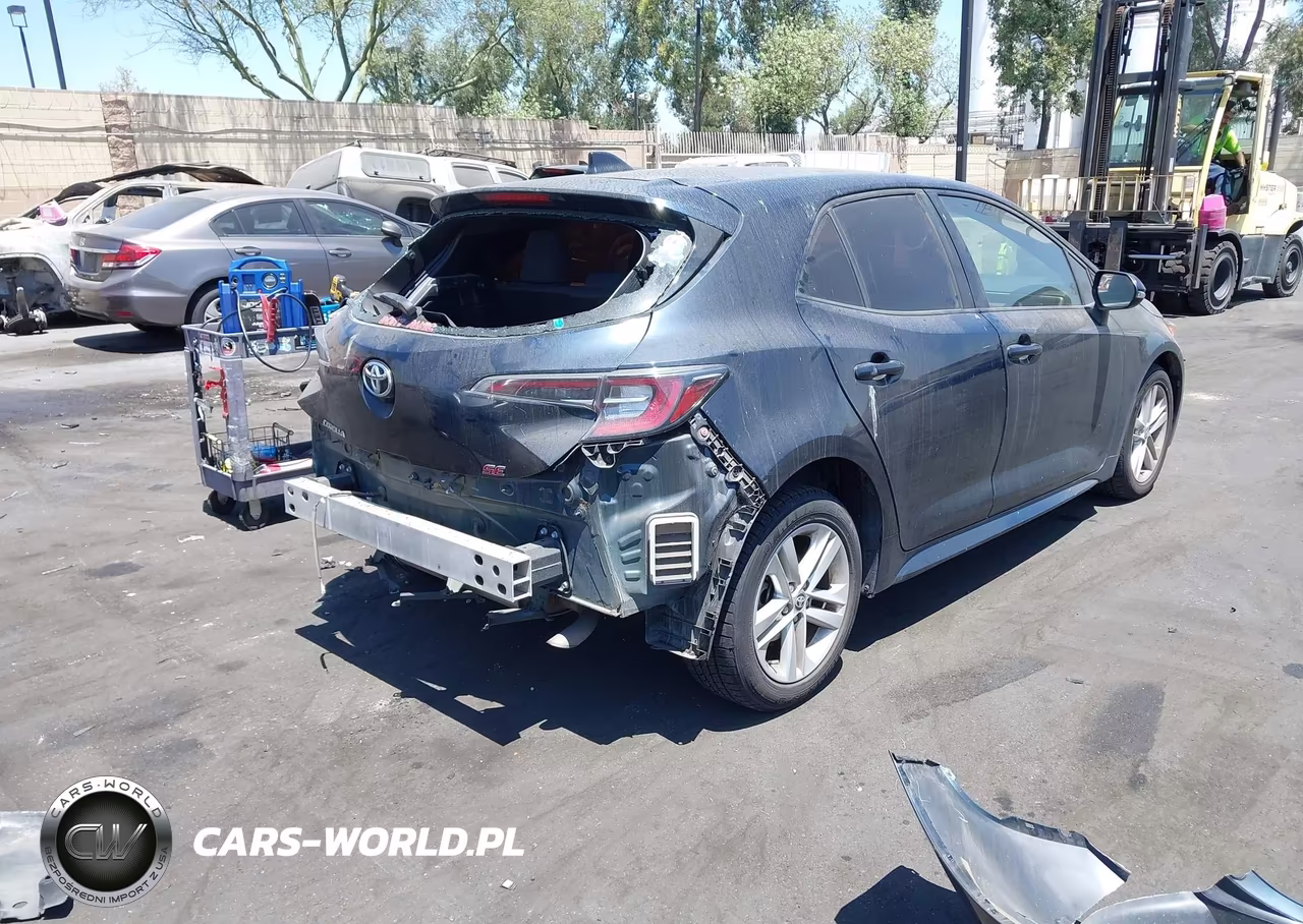 2021 Toyota Corolla Se VIN:JTND4MBE4M3116727 - 4
