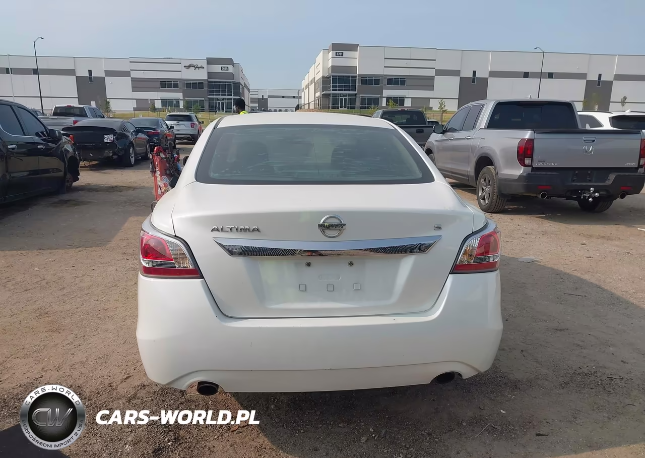 2015 Nissan Altima 2.5 S VIN:1N4AL3AP2FN880175 - 16