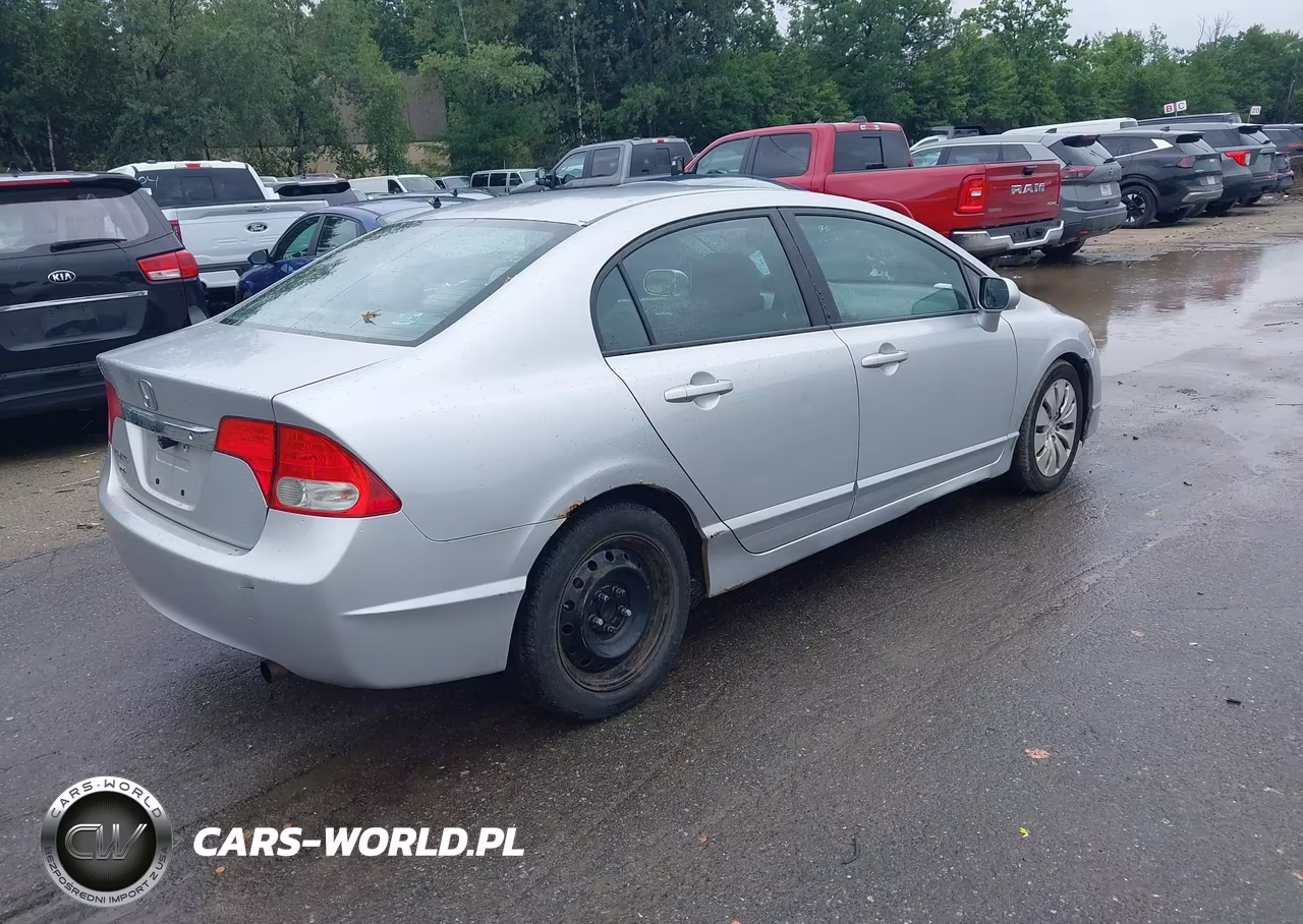 2010 Honda Civic Lx VIN:2HGFA1F58AH316888 - 4