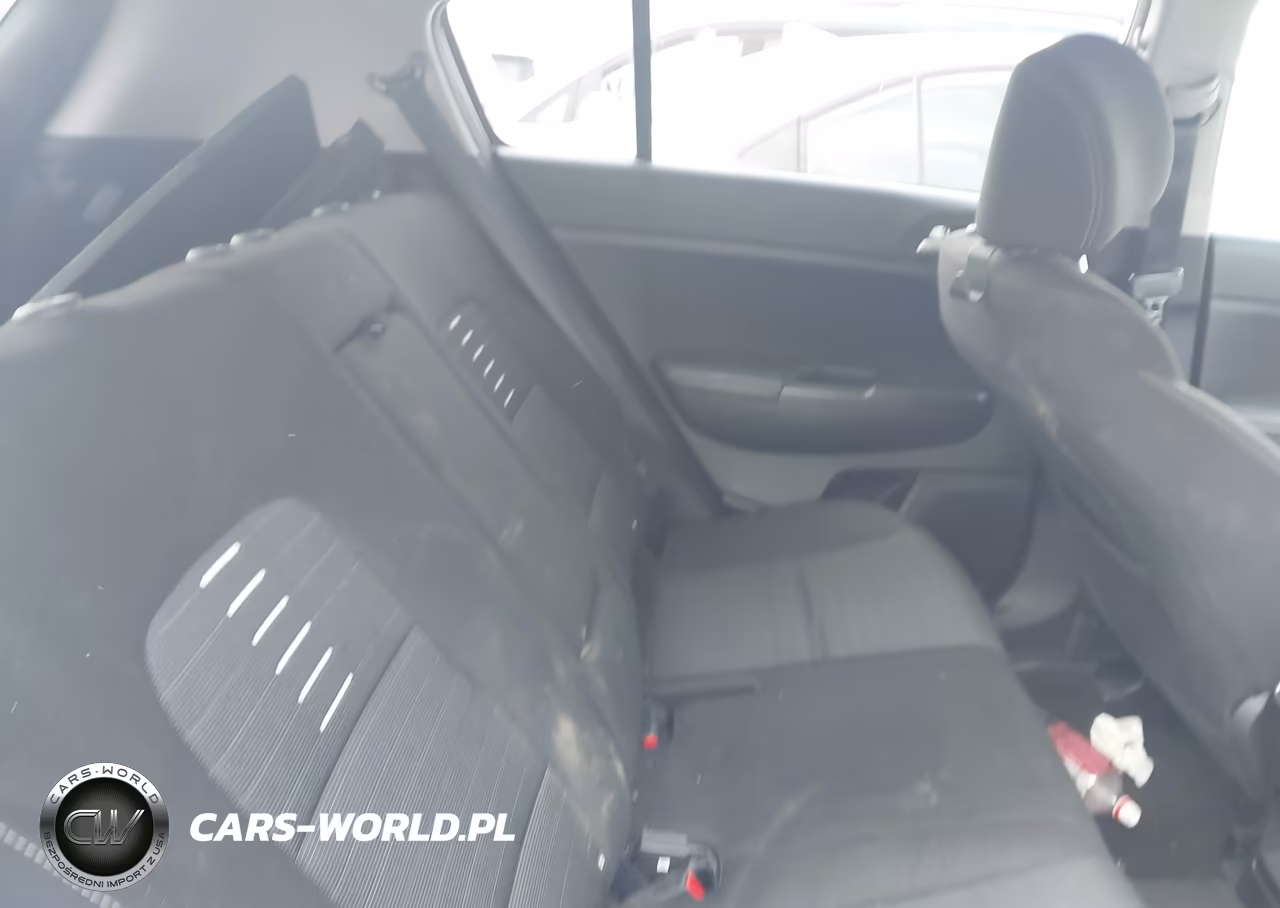 2018 Kia Sportage Lx VIN:KNDPM3AC8J7402211 - 8