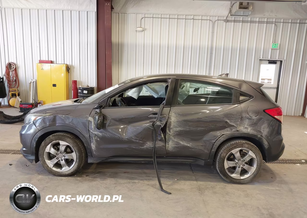 2018 Honda Hr-V Lx VIN:3CZRU6H39JM732021 - 15