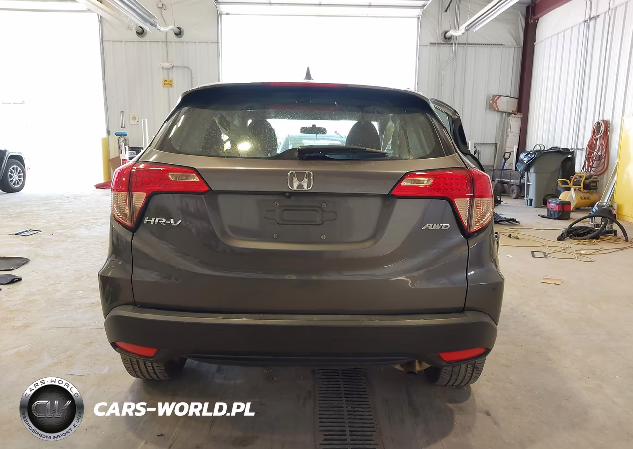2018 Honda Hr-V Lx VIN:3CZRU6H39JM732021 - 17