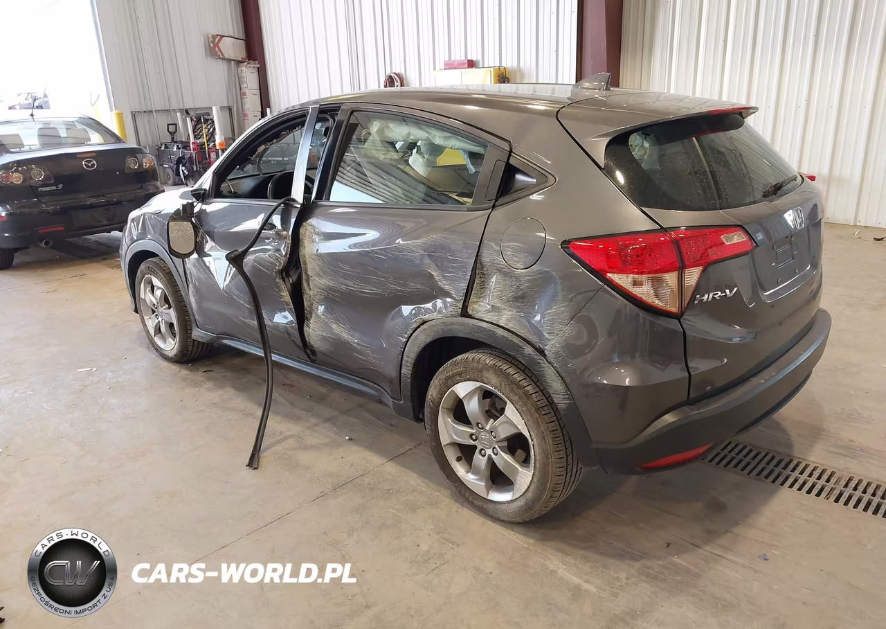 2018 Honda Hr-V Lx VIN:3CZRU6H39JM732021 - 3
