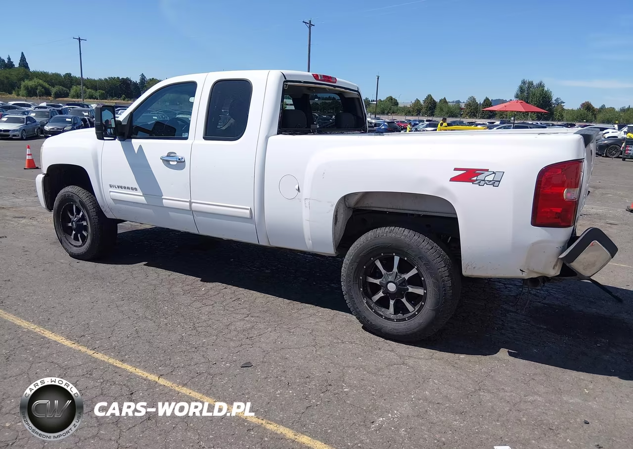2011 Chevrolet Silverado 1500 Lt VIN:1GCRKSEA1BZ334356 - 3