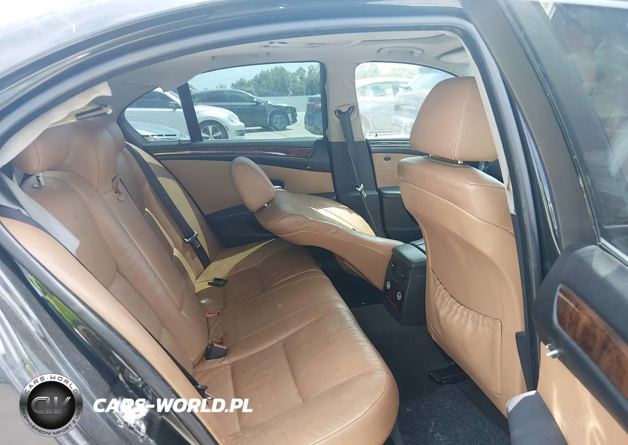 2008 BMW 528I VIN:WBANU53588CT08684 - 8