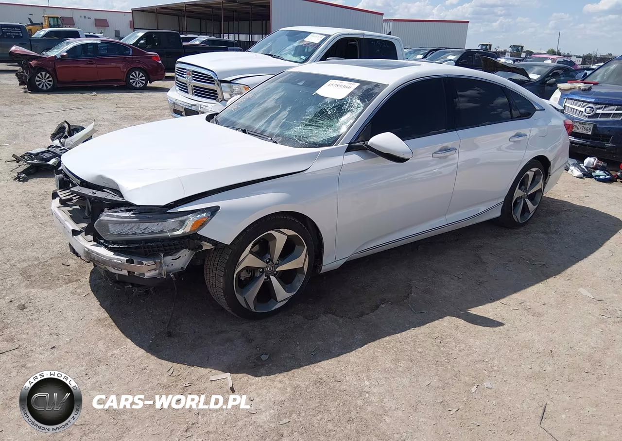 2018 Honda Accord Touring 2.0T VIN:1HGCV2F9XJA048585 - 2