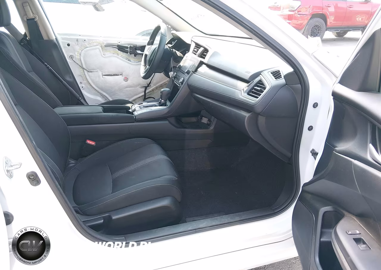 2019 Honda Civic Lx VIN:2HGFC2F67KH586737 - 5