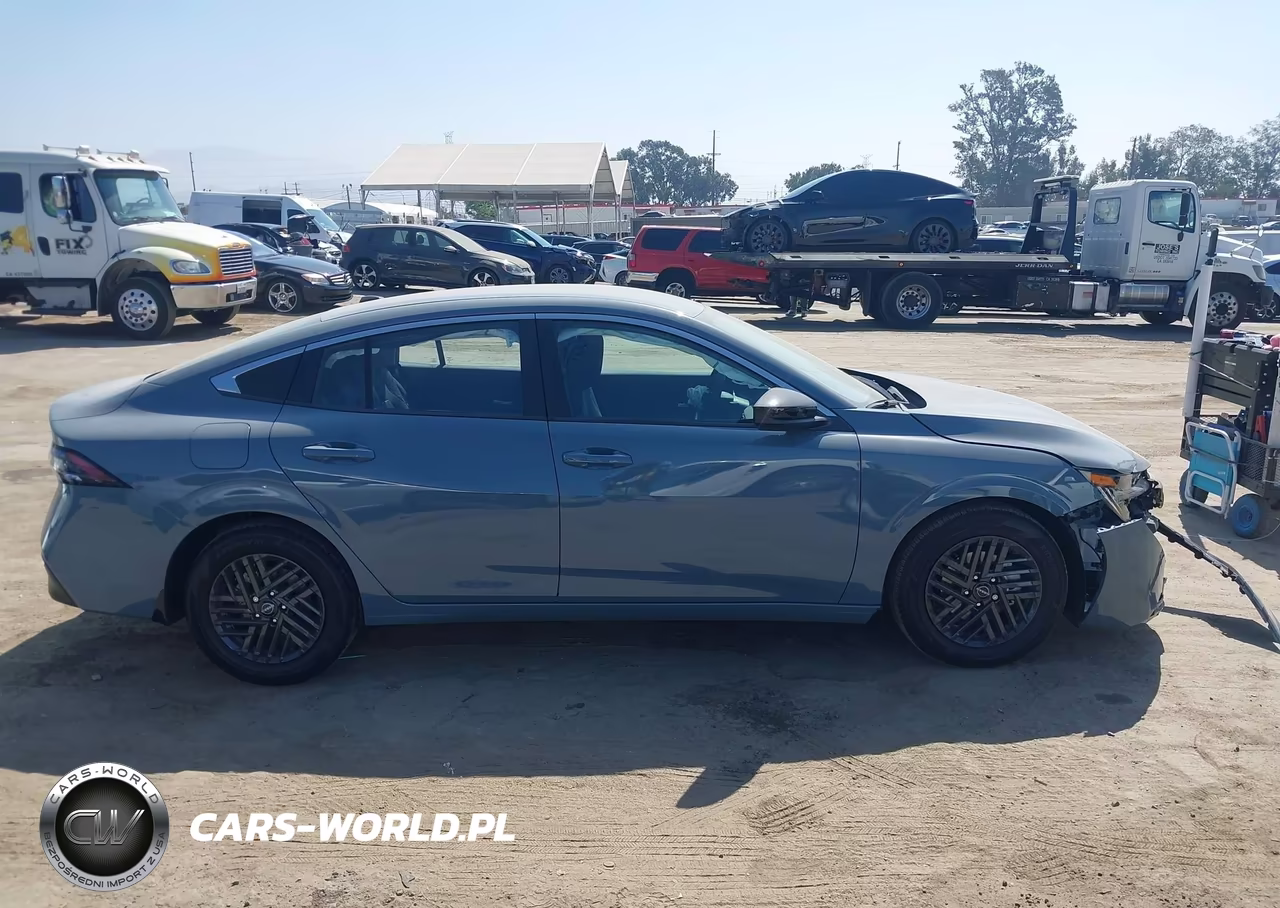 2026 Nissan Sentra Sv VIN:3N1AB9CV1TY208346 - 13
