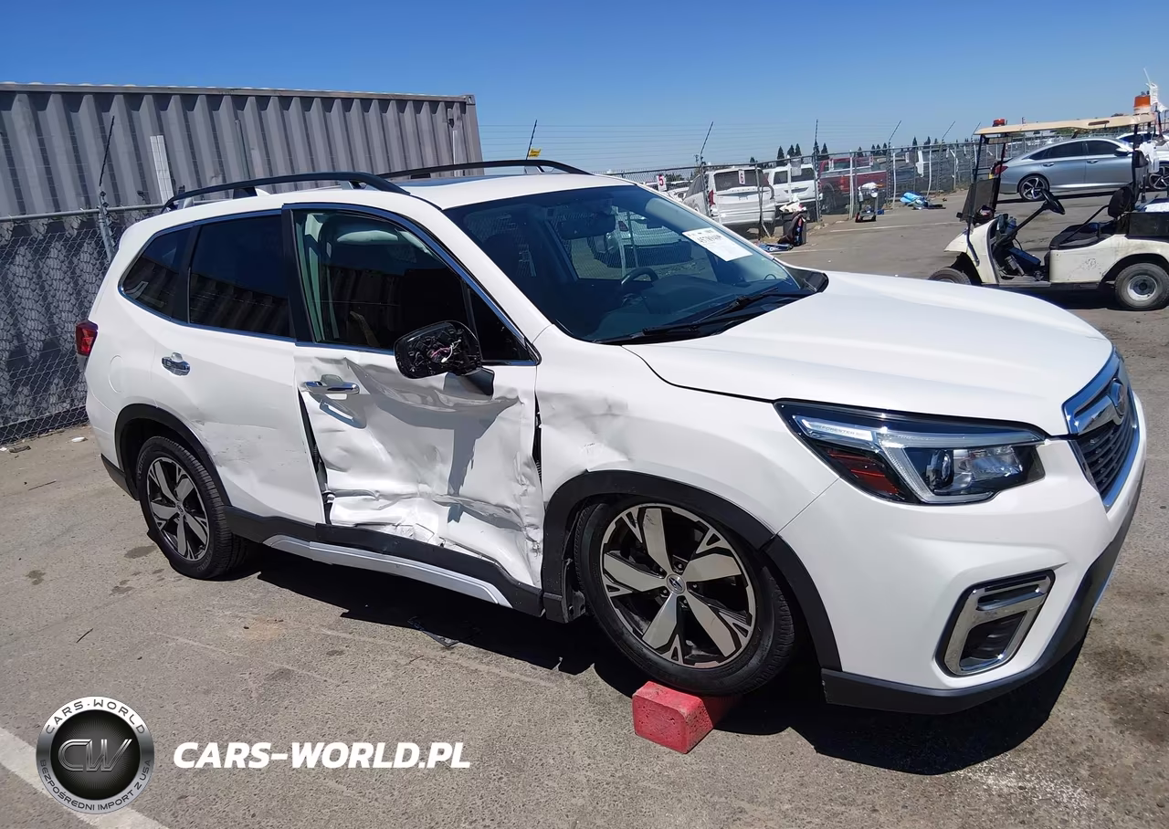 2019 Subaru Forester Touring VIN:JF2SKAWC8KH475671 - 6