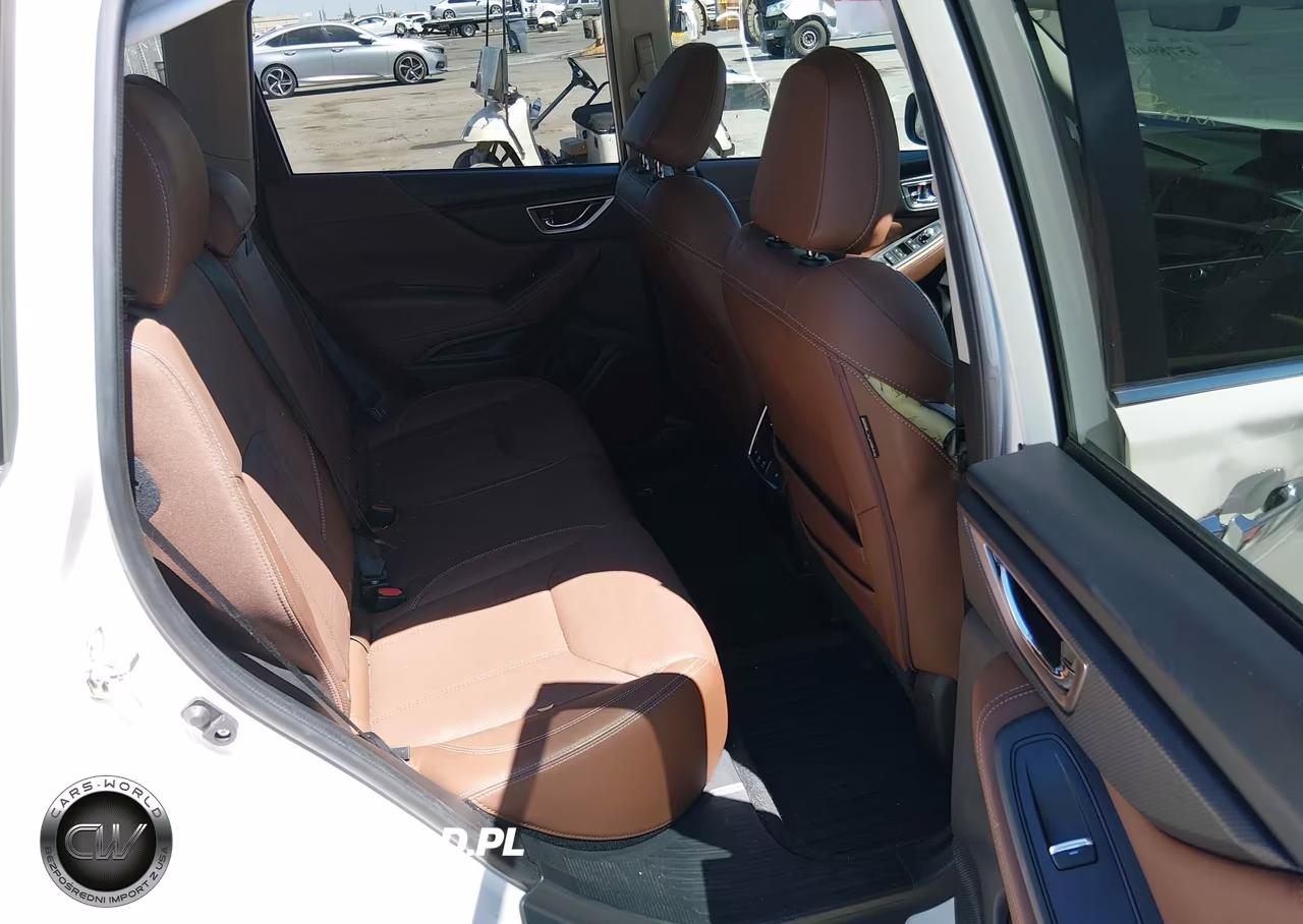 2019 Subaru Forester Touring VIN:JF2SKAWC8KH475671 - 8