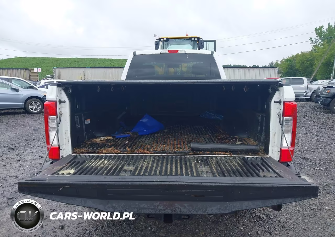 2017 Ford F-250 Xl VIN:1FTBF2A67HEB92330 - 8