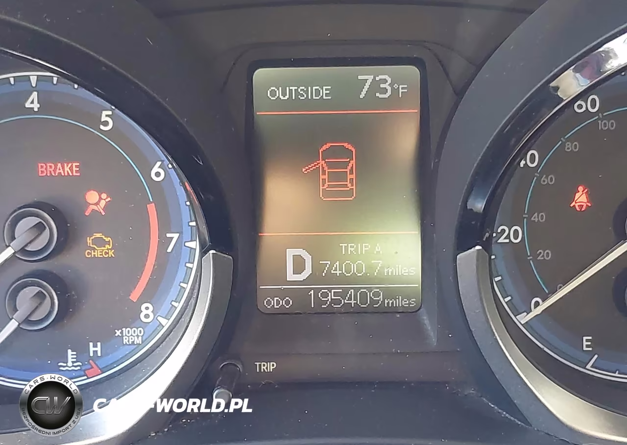2015 Toyota Corolla S Plus VIN:5YFBURHE7FP318861 - 15