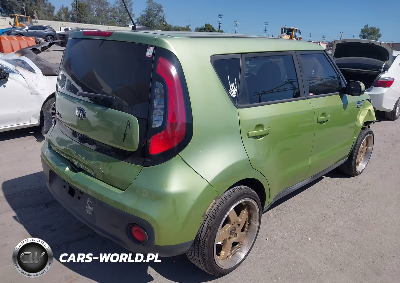 2017 Kia Soul VIN:KNDJN2A29H7881611 - 4