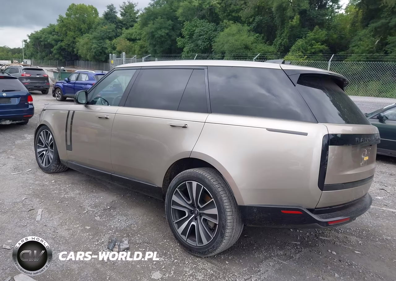 2025 Land Rover Range Rover P530 Se 7 Seat VIN:SALKPBE97SA256357 - 3