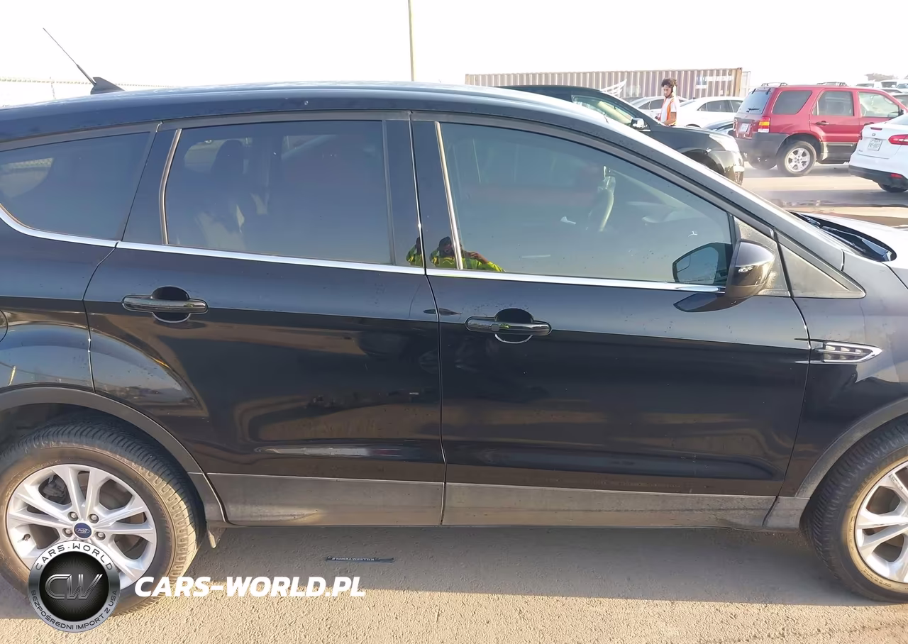 2019 Ford Escape Se VIN:1FMCU0GD0KUC52431 - 13