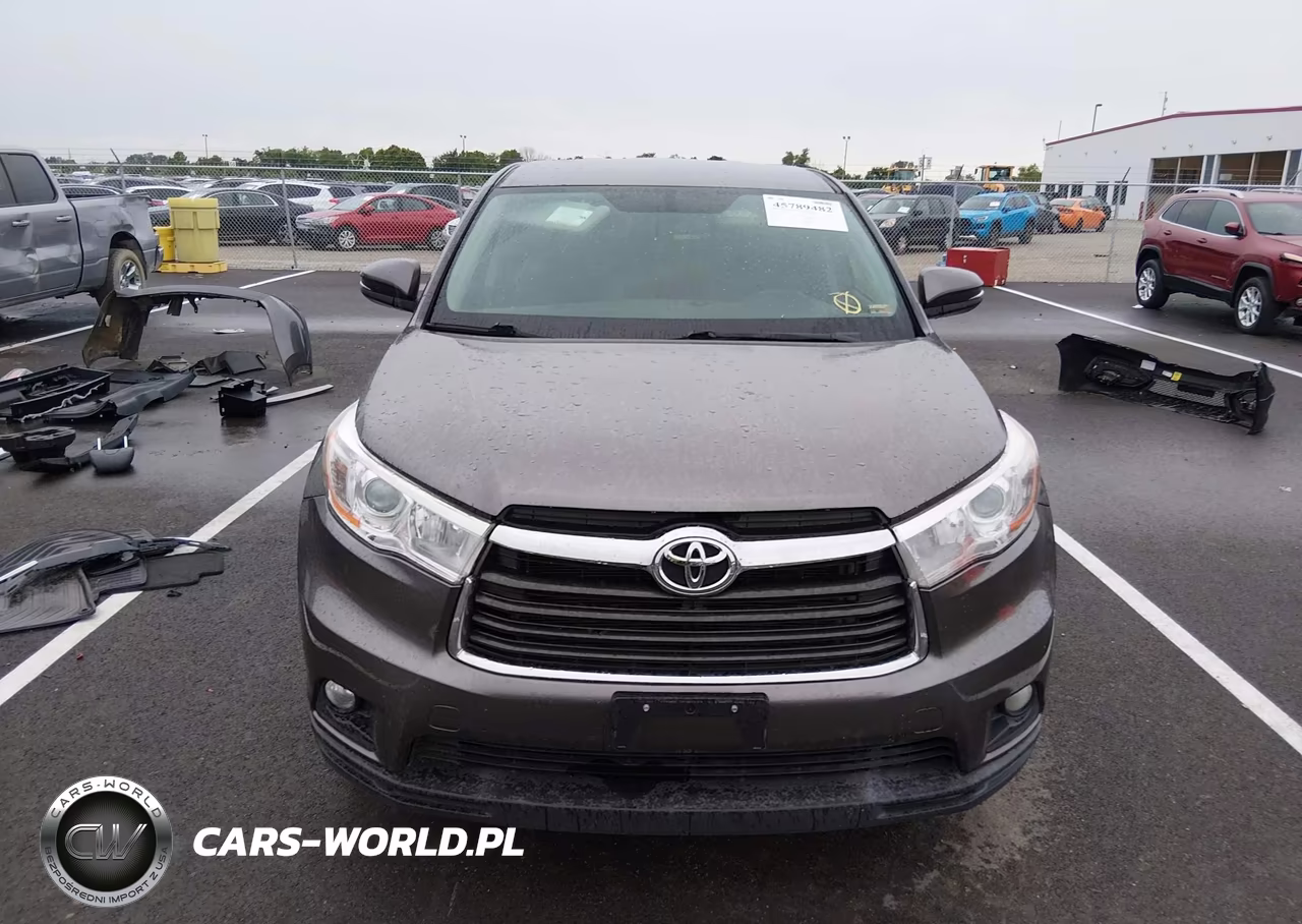 2015 Toyota Highlander Le Plus V6 VIN:5TDZKRFH6FS088996 - 13