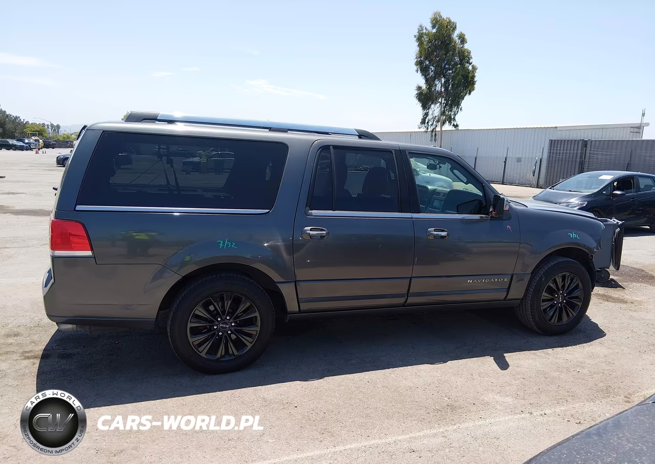 2015 Lincoln Navigator L VIN:5LMJJ3JT0FEJ03175 - 14