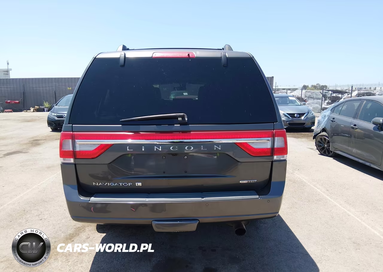 2015 Lincoln Navigator L VIN:5LMJJ3JT0FEJ03175 - 17