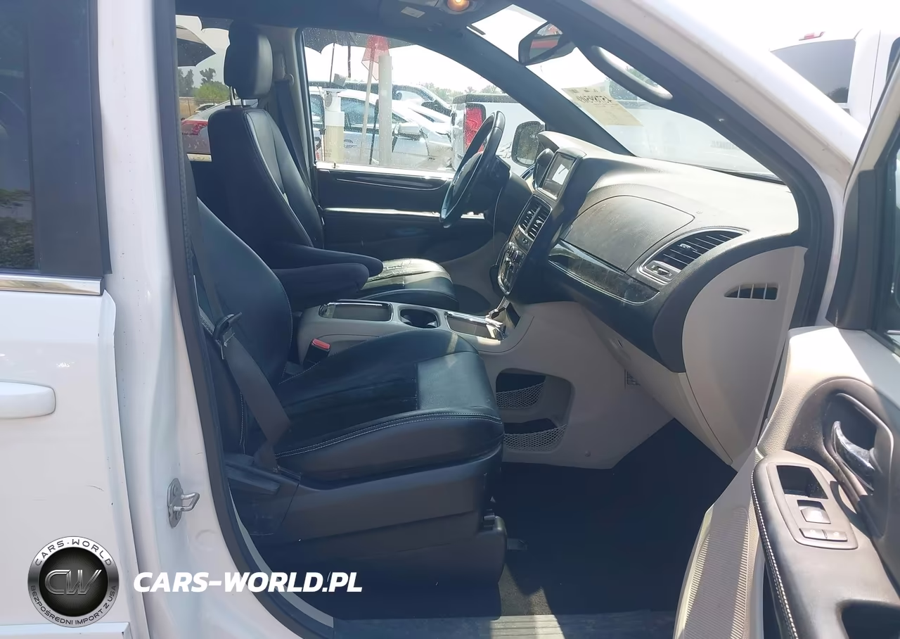2017 Dodge Grand Caravan Sxt VIN:2C4RDGCG9HR573607 - 5