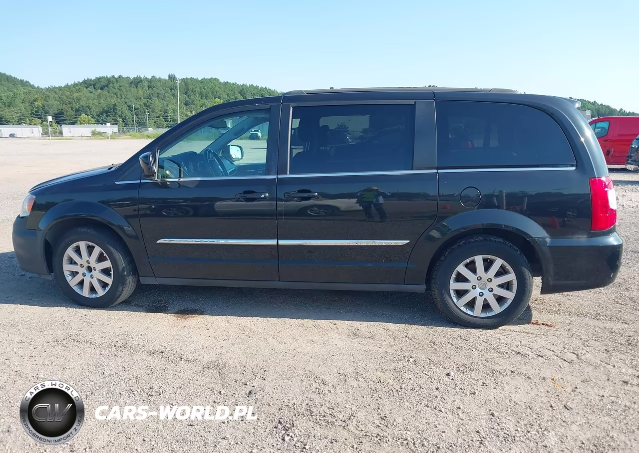 2016 Chrysler Town & Country Touring VIN:2C4RC1BG2GR198403 - 14