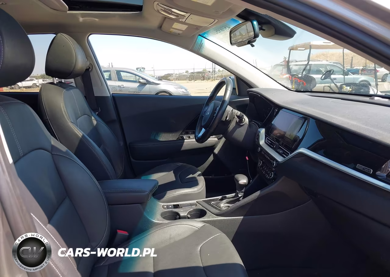 2022 Kia Niro Touring Se VIN:KNDCC3LCXN5546424 - 5