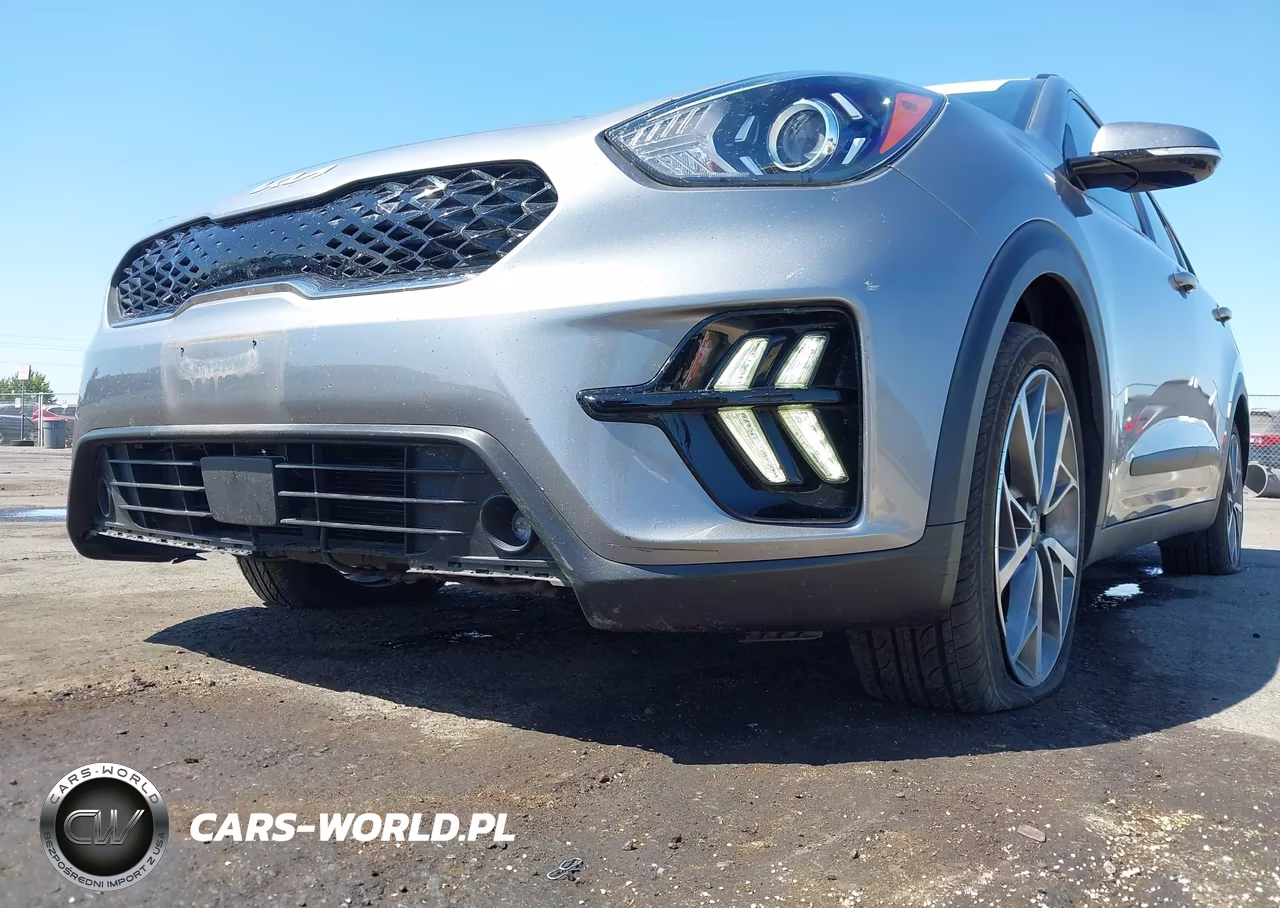 2022 Kia Niro Touring Se VIN:KNDCC3LCXN5546424 - 6